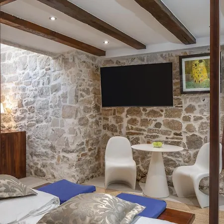 Awesome Stone House 4* Split