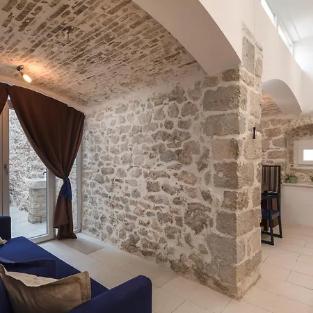 Awesome Stone House Guest house 4*
