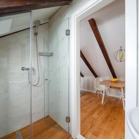 Awesome Stone House 4*