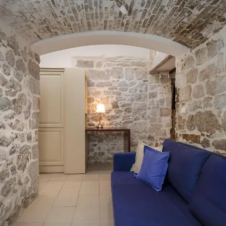 Guest house Awesome Stone House