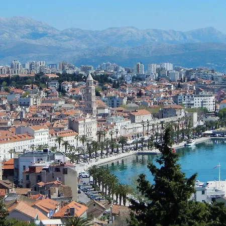 Pensión Awesome Stone House