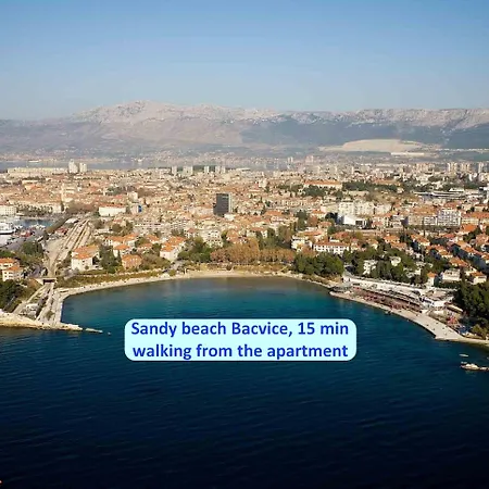 Pensión Awesome Stone House 4*