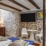 Awesome Stone House 4* Split