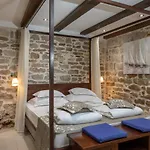 Affittacamere Awesome Stone House 4*