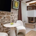 Guest house Awesome Stone House 4*
